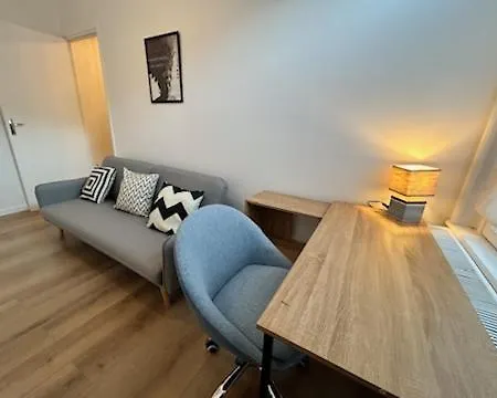 Lägenhet Maison A 50m Du Metro *